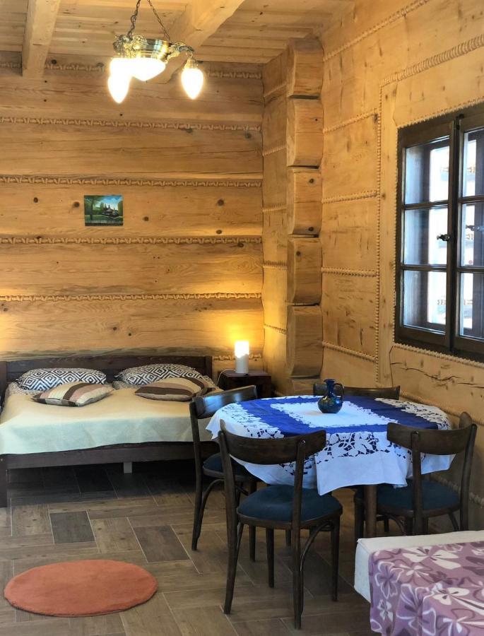 Hotel Chochlik Ustrzyki Dolne Exterior foto